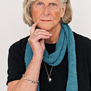 Kirsten KR Kirsten KR