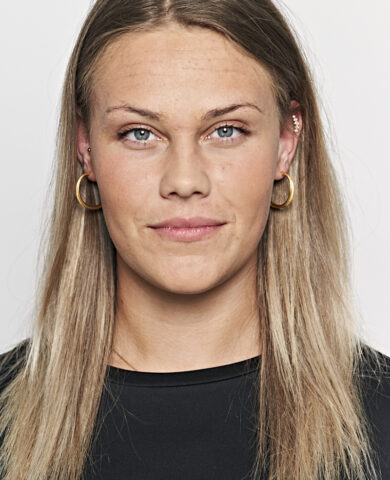 Cecilie LA