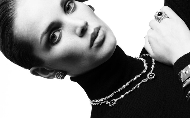 Contributor Magazine Hair & Makeup by Ulla J. Contributor Magazine Hair & Makeup by Ulla J.